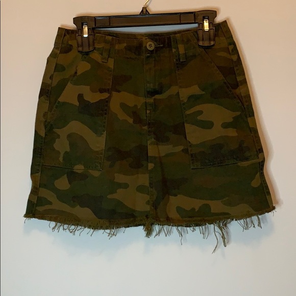 Blank NYC Camo Skirt size 6 NWT - Picture 5 of 8